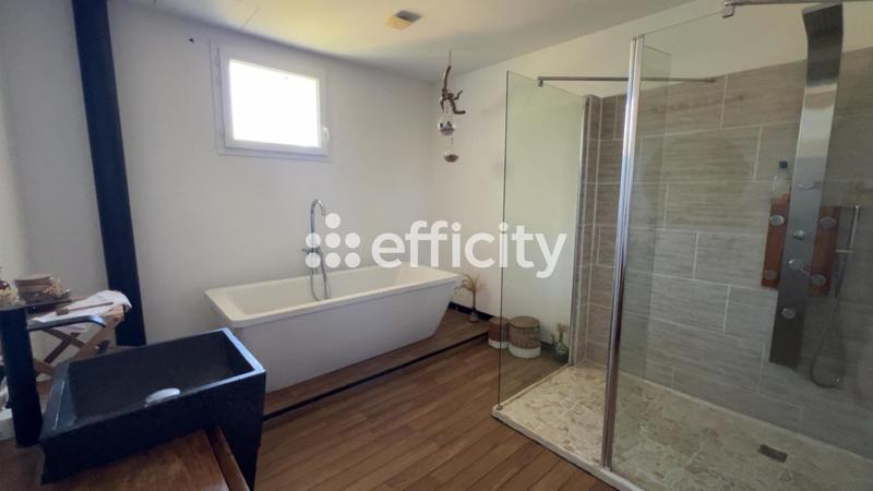 Maison - 130 m² - 4 pièces