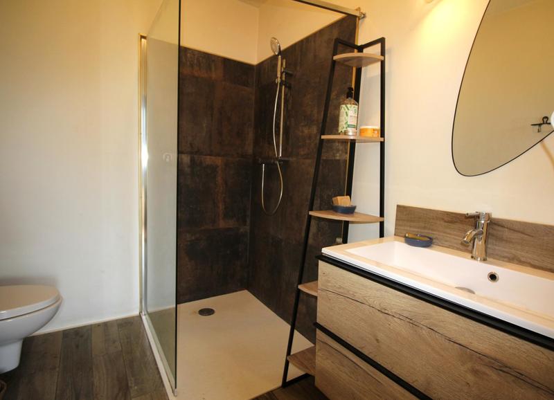 Propriété - 111 m² - 6 pièces