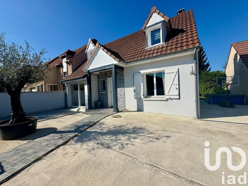 Maison - 110 m² - 5 pièces