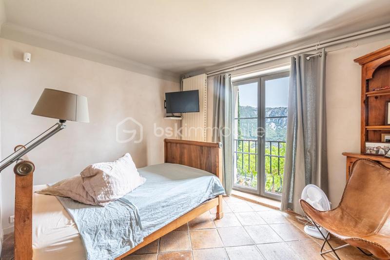 Maison - 265 m² - 10 pièces