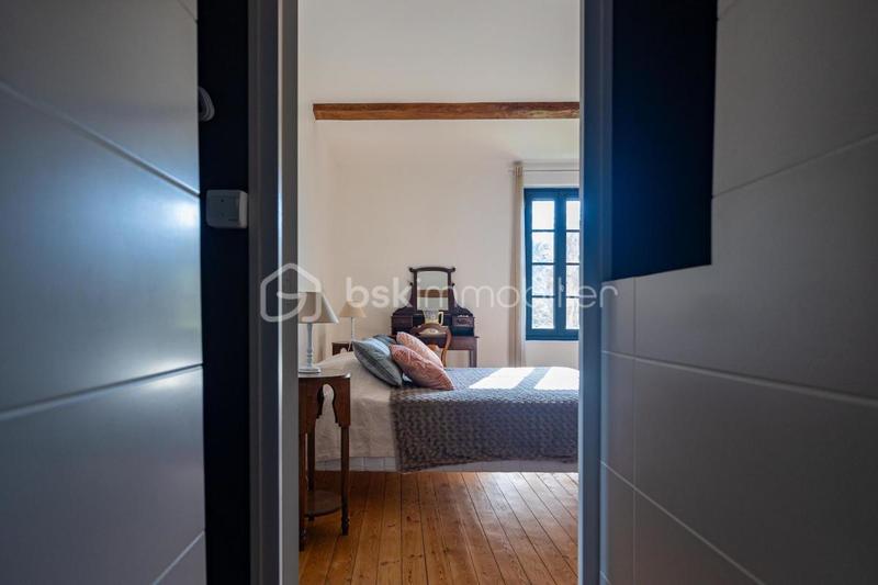 Maison ancienne - 213 m² - 7 pièces