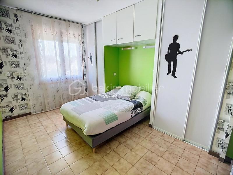 Pavillon - 160 m² - 5 pièces