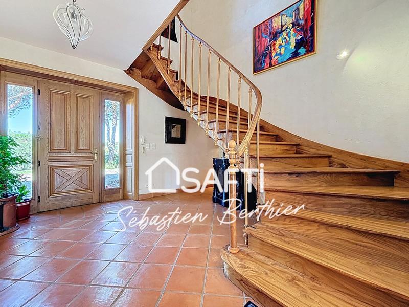 Maison de maîtres - 312 m² - 8 pièces