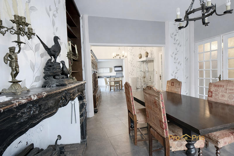 Maison - 192 m² - 11 pièces