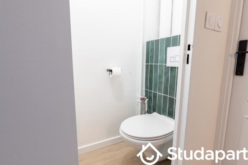 Chambre - 10 m² - 1 pièce