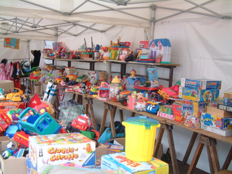 Braderie de la croix rouge française