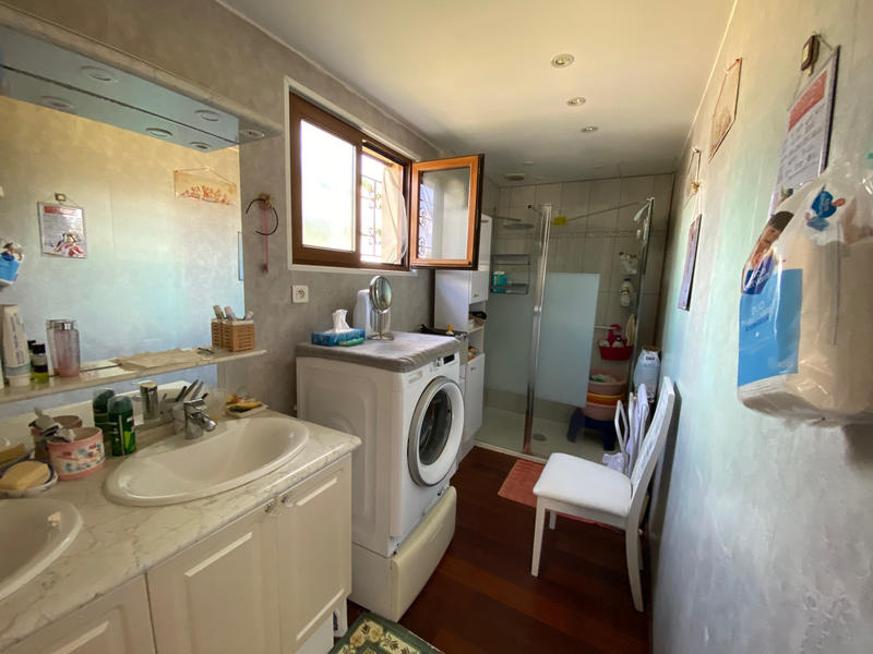 Maison - 207 m² - 6 pièces