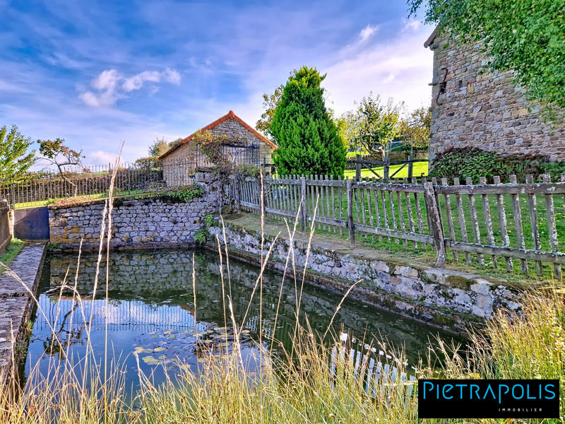 Maison - 204 m² - 6 pièces