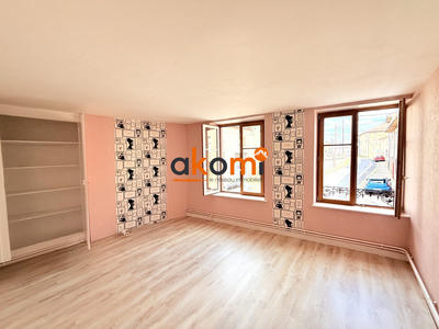 Maison - 190 m² - 8 pièces