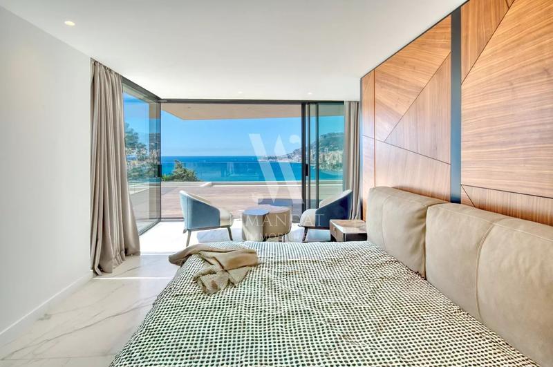 Villa - 338 m² - 7 pièces