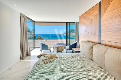 Villa - 338 m² - 7 pièces