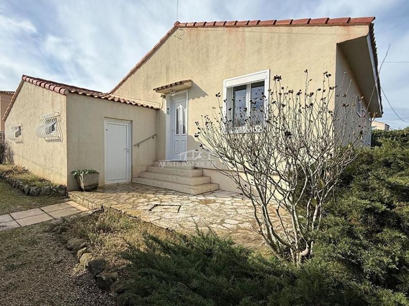 Maison - 95 m² - 5 pièces