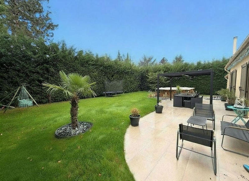 Maison - 191 m² - 7 pièces