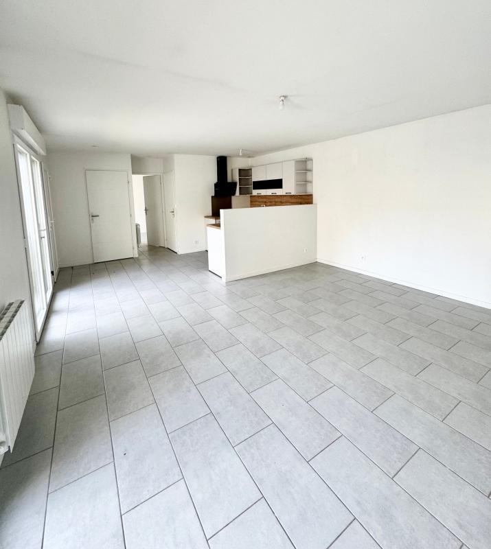 Maison - 93 m² - 4 pièces