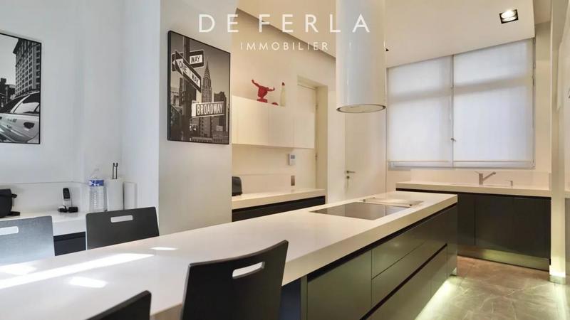 Appartement - 275 m² - 7 pièces