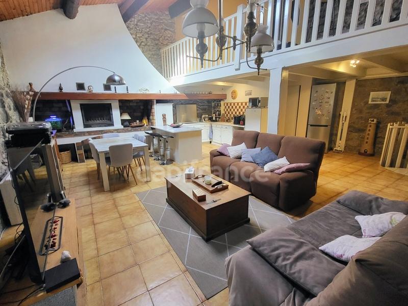 Maison de ville - 138 m² - 4 pièces