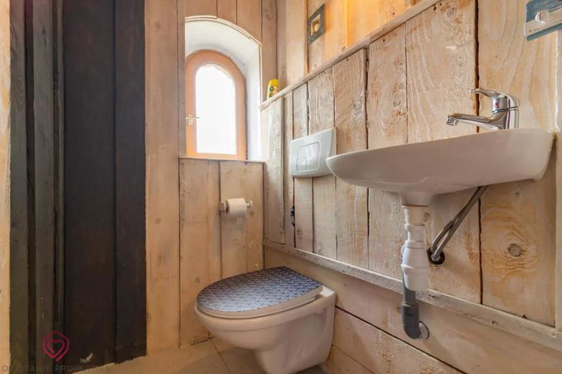 Propriété - 277 m² - 13 pièces