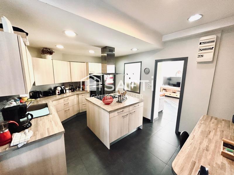 Maison - 157 m² - 7 pièces