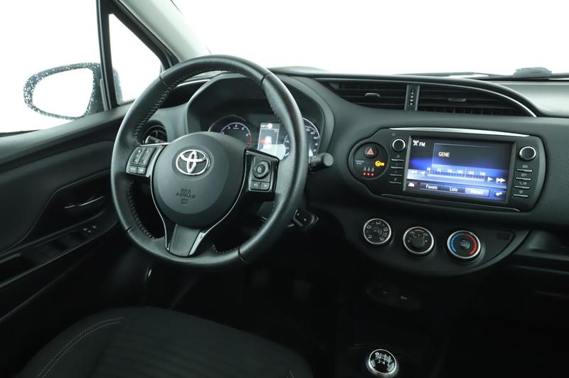 Toyota Yaris 1.5 Vvt-i Design 5p 111 ch