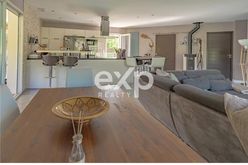 Maison - 112 m² - 5 pièces