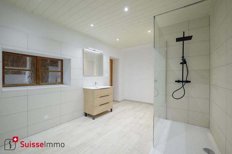 Maison - 211 m² - 8 pièces