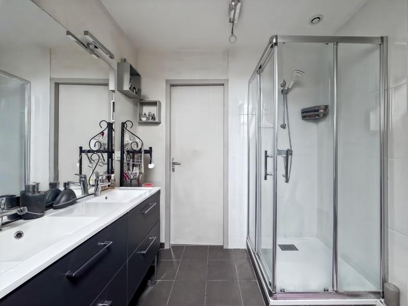 Maison - 150 m² - 7 pièces