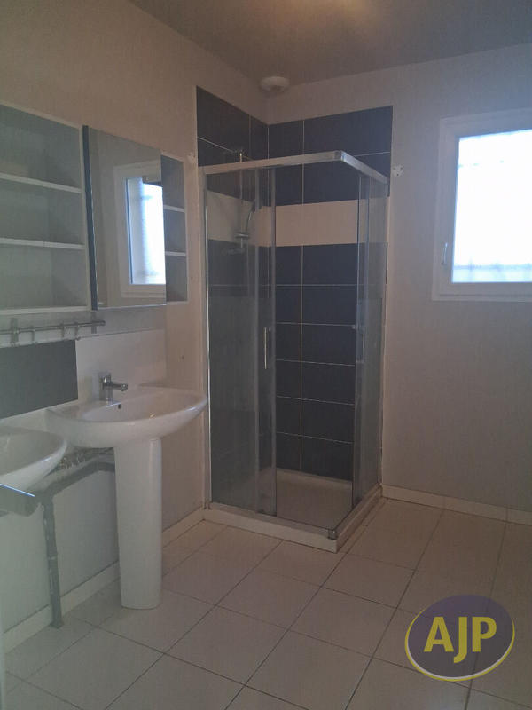 Maison - 114 m² - 6 pièces