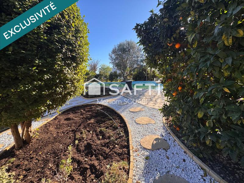 Villa - 260 m² - 8 pièces