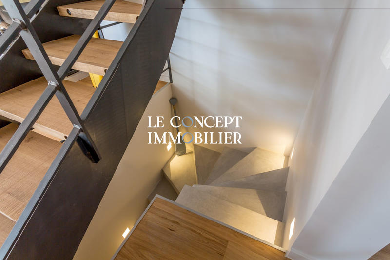 Maison - 179 m² - 6 pièces