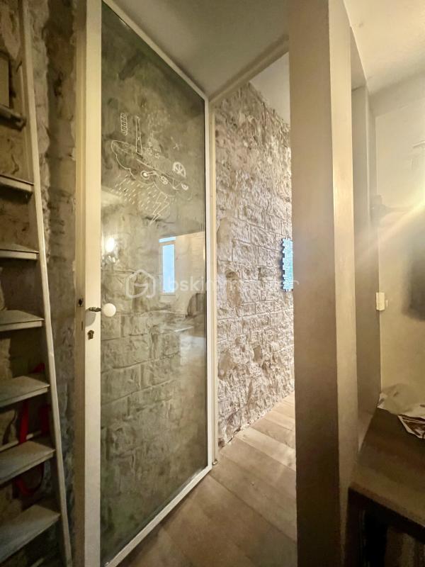 Loft - 81 m² - 4 pièces