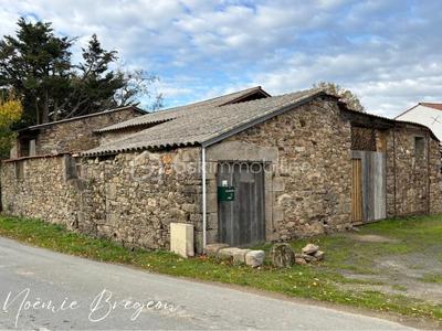 Immeuble - 110 m² - 3 pièces