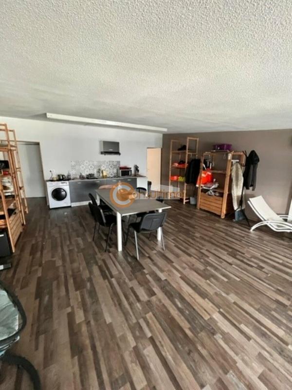 Local commercial - 240 m²