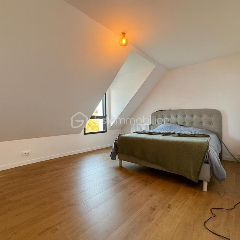 Maison - 99 m² - 5 pièces