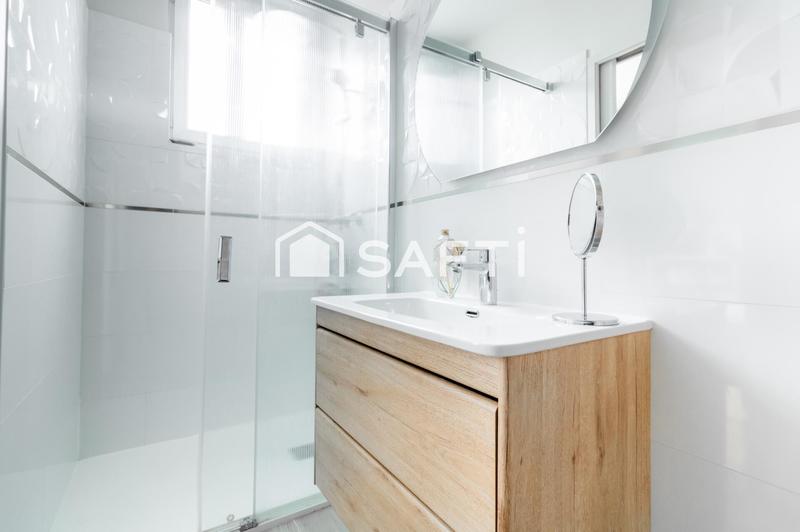 Maison - 188 m² - 8 pièces