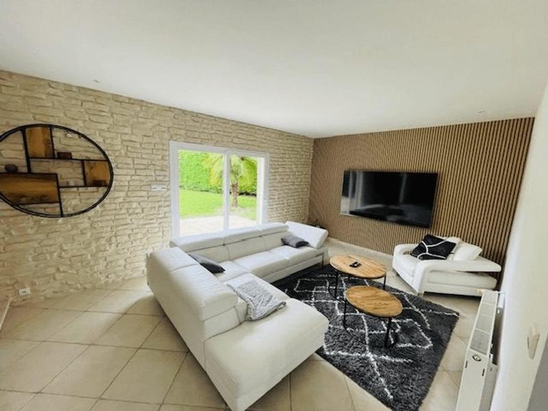 Maison traditionnelle - 174 m² - 7 pièces