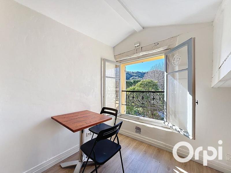 Studio - 29 m² - 1 pièce