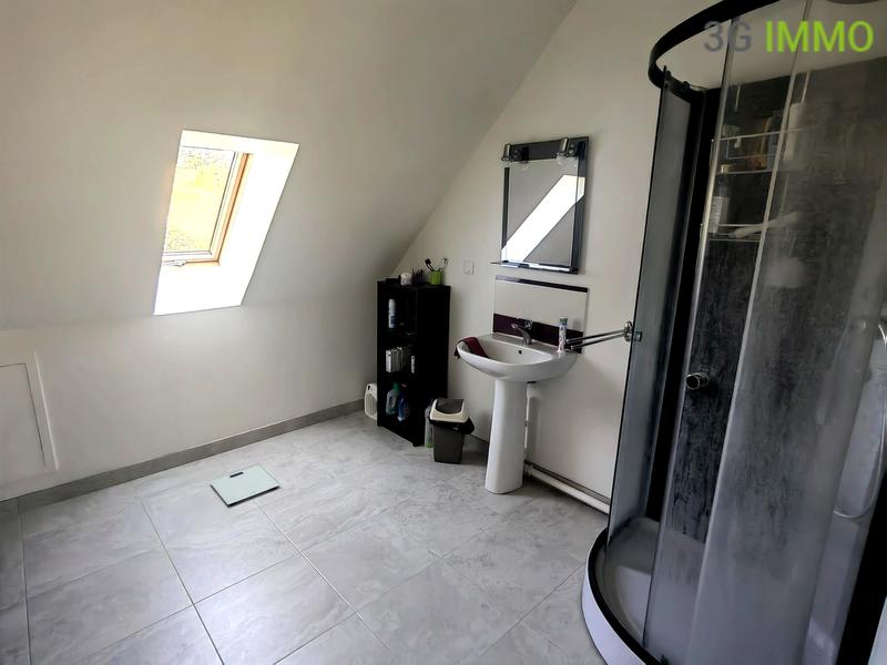 Maison traditionnelle - 159 m² - 6 pièces