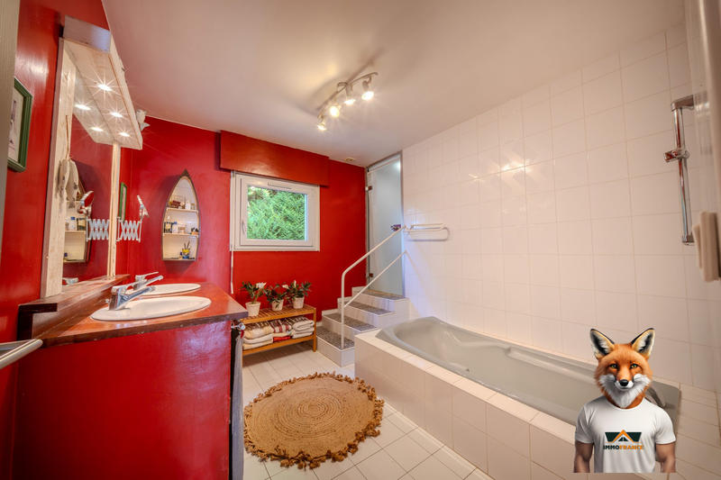 Maison - 171 m² - 8 pièces