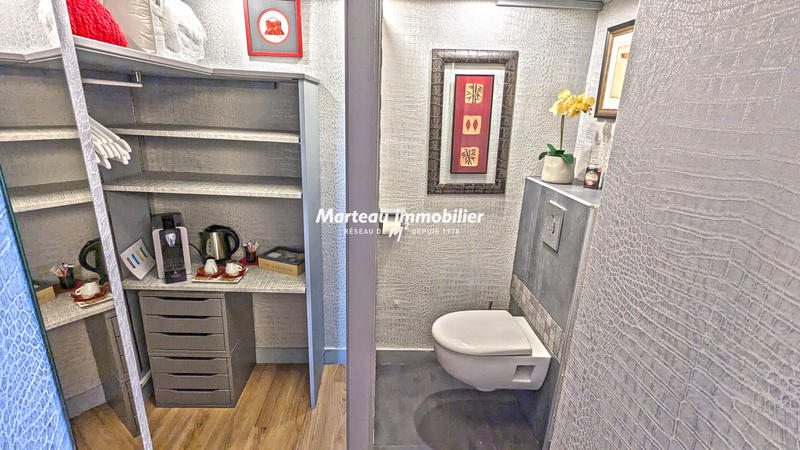 Maison - 327 m² - 13 pièces