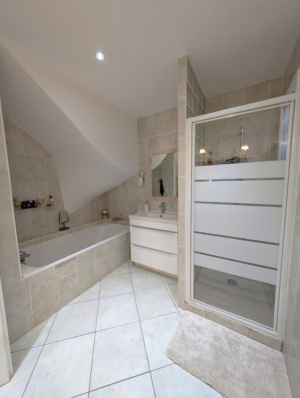 Villa - 150 m² - 6 pièces