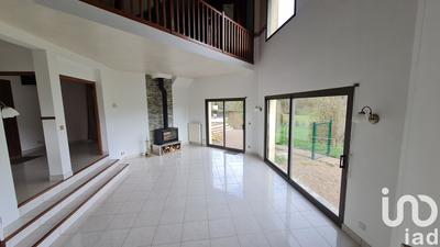 Maison - 240 m² - 9 pièces