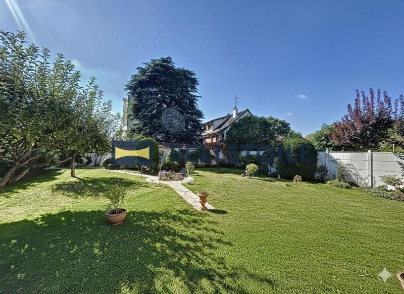 Terrain constructible - 297 m²