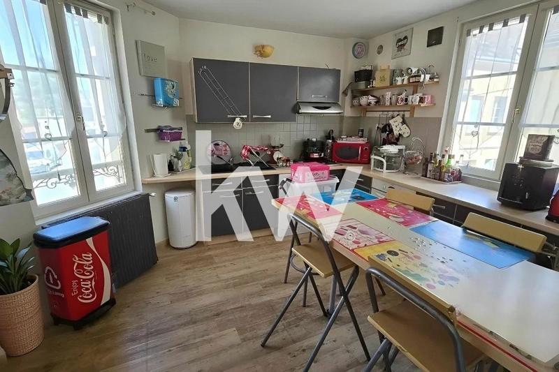 Maison - 186 m² - 6 pièces