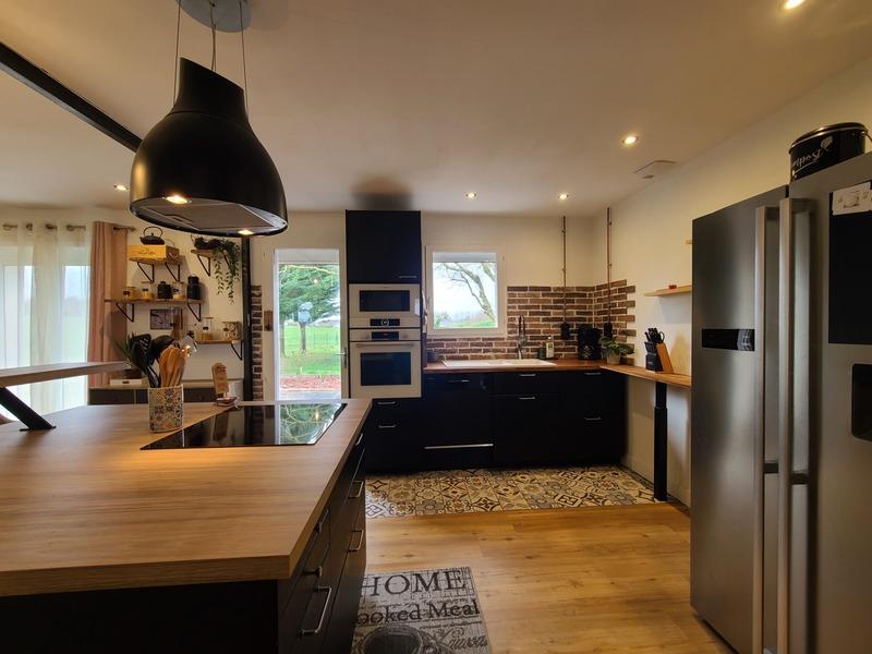 Maison - 104 m² - 5 pièces