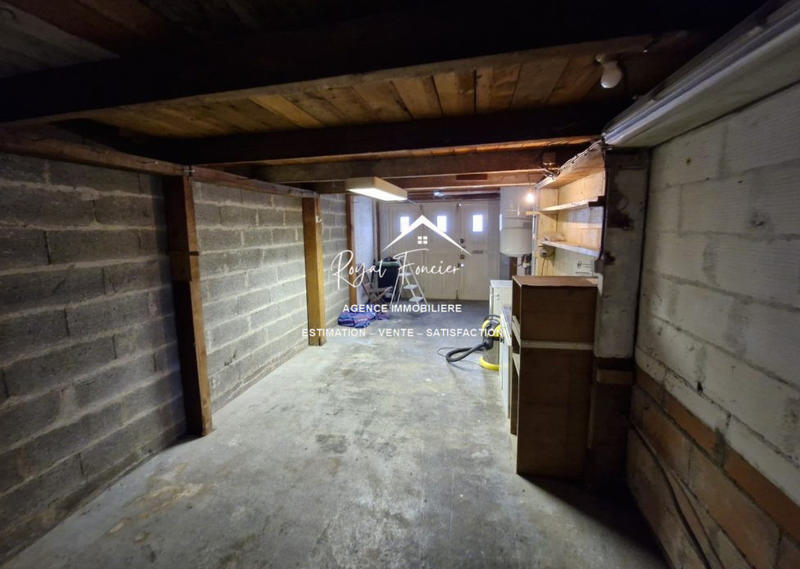 Maison traditionnelle - 87 m² - 6 pièces