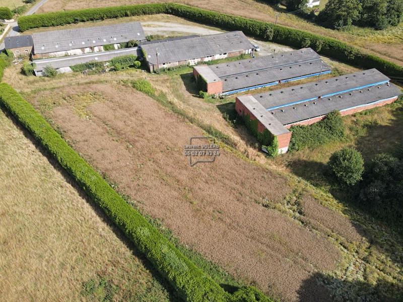 Corps de ferme - 3 630 m² - 1 pièce