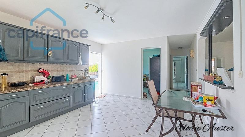 Villa - 226 m² - 8 pièces