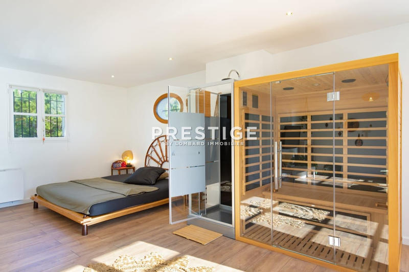 Bastide - 294 m² - 6 pièces