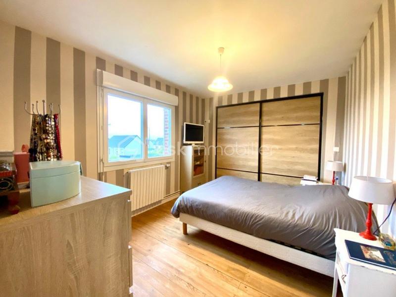 Maison traditionnelle - 125 m² - 6 pièces