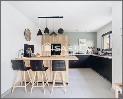 Maison - 142 m² - 6 pièces